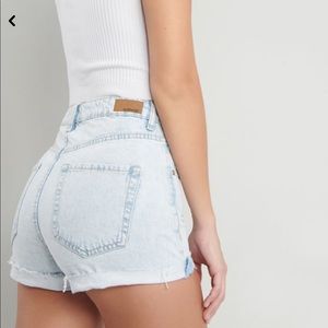 Garage mom shorts size 3 light denim